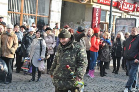 Закрпатье встретило солдат ВСУ из под Луганска (фото)