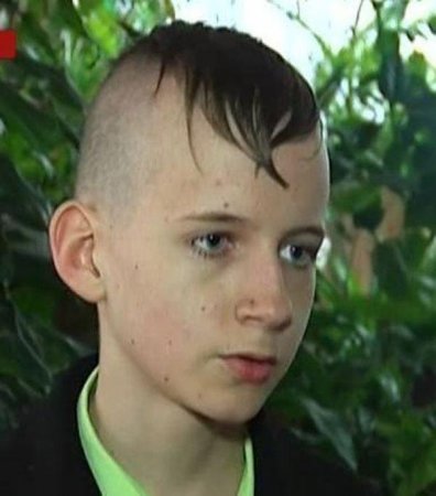 В Ростове популярная прическа "под Бандеру": кибервойска заглянули в парикмахерскую РФ