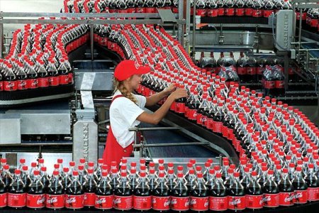 Coca-Cola начинает экономить