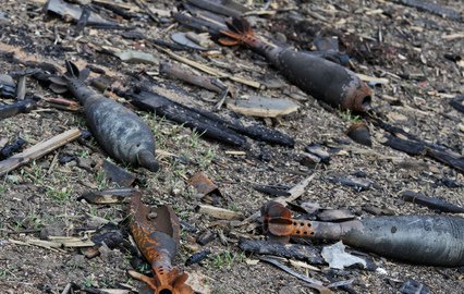 Станицу Луганскую и Счастье снова обстреляли боевики - есть раненые и погибшие