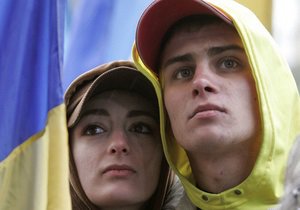 Почти 90% украинцев против отсечения Донбасса от Украины