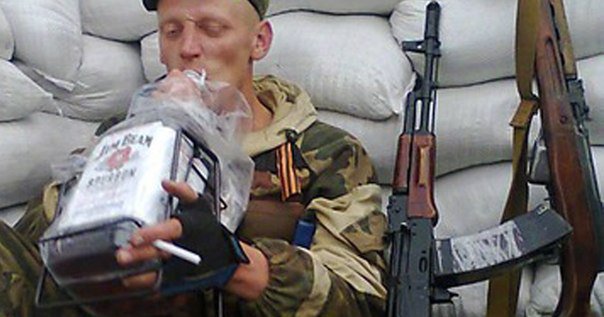 «Цель достигнута»: Террористы в Луганске «отжали» алкоголя на 11 млн грн