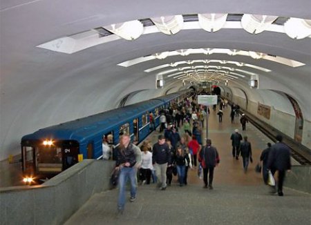 Харьковских студентов обязали платить за проезд в метро по полной стоимости