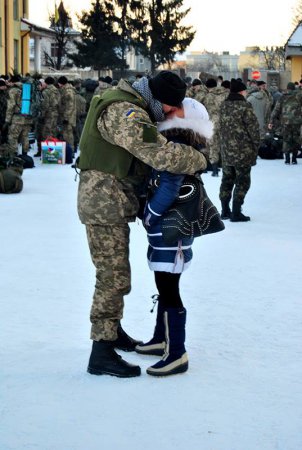 Львовские десантники отправляются в зону АТО