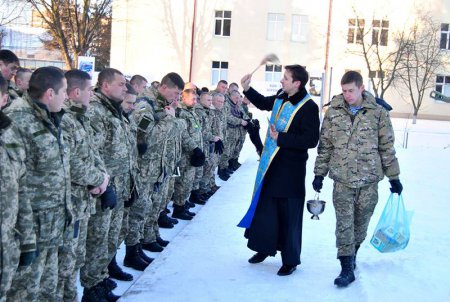 Львовские десантники отправляются в зону АТО