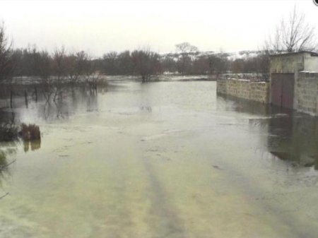 В Донецкой области прорвало дамбу - затопило село