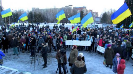 Славянцы требуют снести памятник Ленину в своем городе