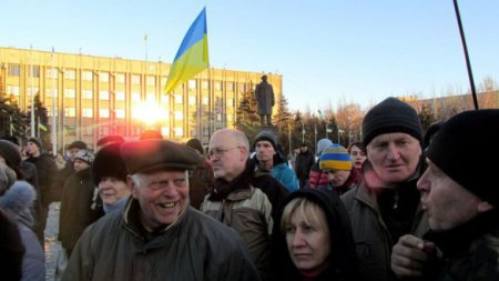 Славянцы требуют снести памятник Ленину в своем городе