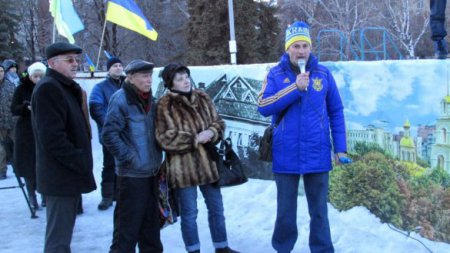 Славянцы требуют снести памятник Ленину в своем городе