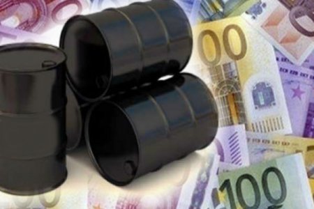 Следом за евро падает и цена на нефть