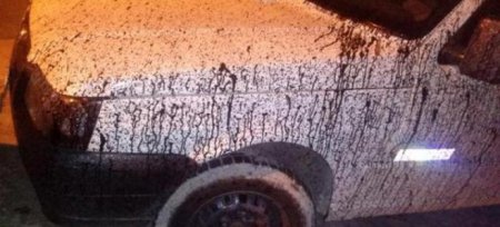 Смола залила людей и машины в Аргентине