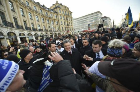 Петр Порошенко принял участие в митинге украинцев в Мюнхене