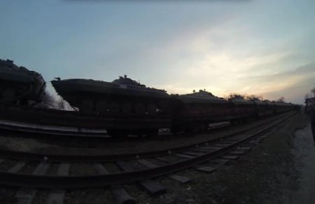 Железнодорожники за 16 млн. перевезут танкистам оружие
