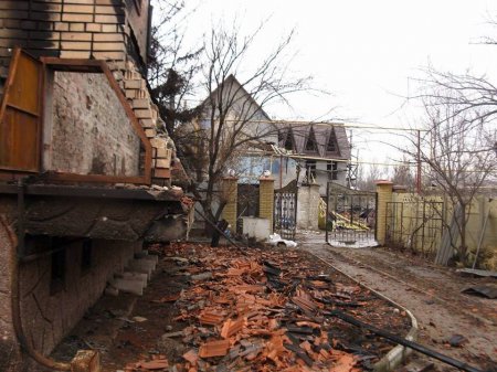 Во что война превращает Донбасс: разрушенный Пески (Фото)