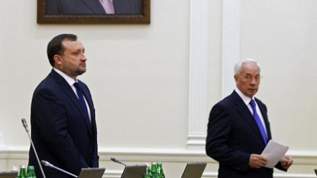 Азаров, Арбузов и боевики попали под санкции США