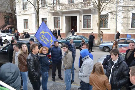 В Тернополе Автомайдан едва не 