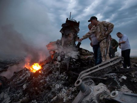 В Украине показали фильм-катастрофу: видеодоказательства сбитого Боинга (ТВ, видео)