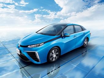 Toyota начинает выпуск автомобилей, которым не нужен бензин. ВИДЕО