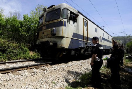 В Македонии трагедия на рельсах - погибло 14 мигрантов