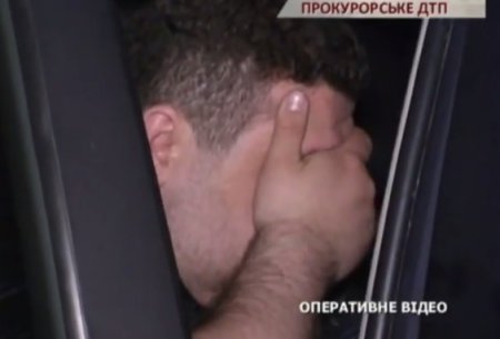 Пьяный сотрудник прокуратуры устроил масштабное ДТП в Киеве (ТВ, видео)