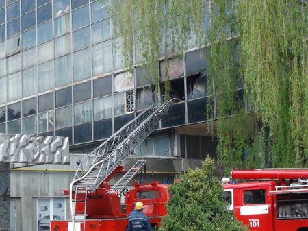 В Ивано-Франковске сегодня горел бывший завод 