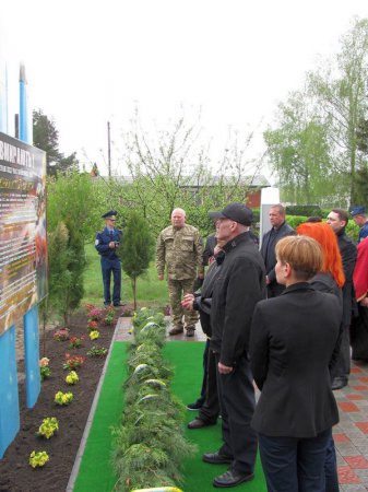 На Львовщине открыли Аллею Славы летчиков, погибших на Донбассе