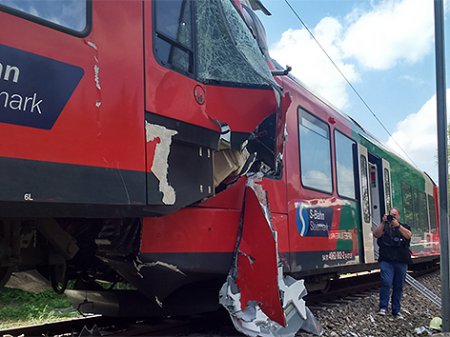 В Австрии в результате столкновения двух поездов пострадали люди. ФОТО