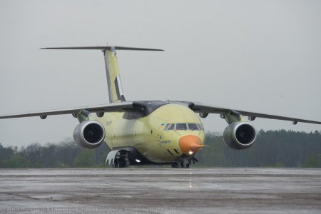 Новый Ан-178 впервые поднялся в небо на Киевом (ТВ, видео)