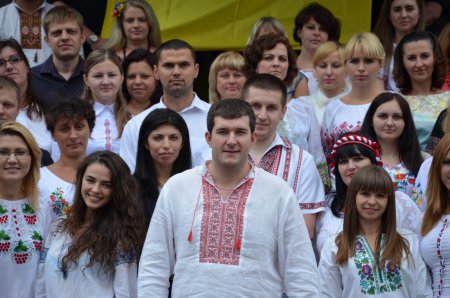 В День вышиванки днепропетровцев приглашают  поседить библиотеку