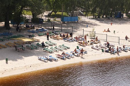 Пляжные зоны и места для загара в Киеве. Список