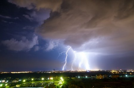 Гроза и молния как произведение искусства. ФОТО