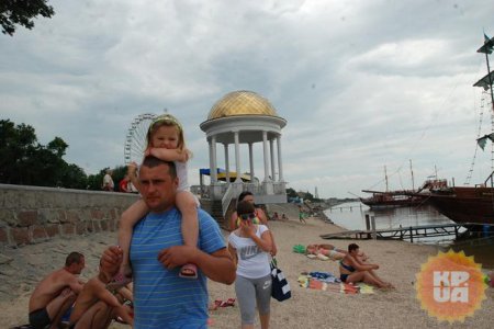 Бердянцы жалуются на срыв курортного сезона