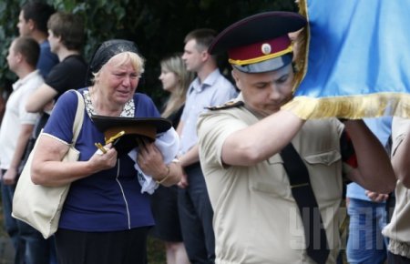 В Киеве похоронили спасателей, погибших при пожаре под Васильковым. ФОТО