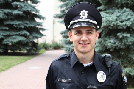 В Киеве презентовали новую форму патрульного полицейского. ФОТО