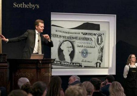 На аукционе Sotheby' с молотка пошла картина Уорхола 