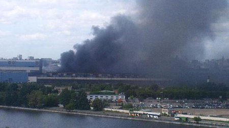 Загорелся московский завод ЗИЛ