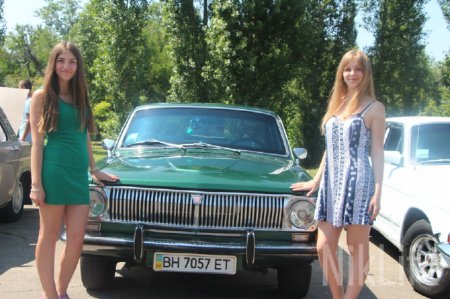 В Николаеве состоялась выставка автомобилей 