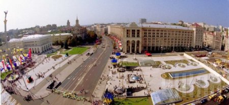 Майдан Незалежности сквозь года (1991-2015). ФОТО