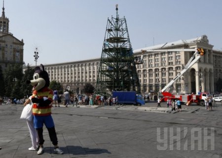 Майдан Незалежности сквозь года (1991-2015). ФОТО