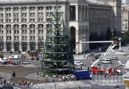 Майдан Незалежности сквозь года (1991-2015). ФОТО