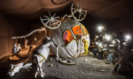 В Великобритании открылся мрачный парк развлечений - Dismaland. ФОТО