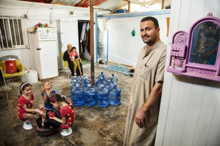 Сколько воды в день пьют семьи из разных стран мира