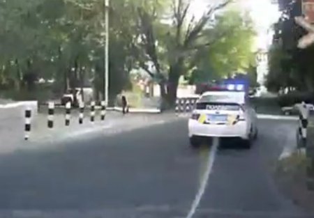 Львівські поліцейські порушують закон. ВІДЕО