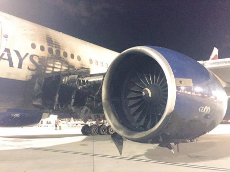 В аэропорту Лас-Вегаса горел Boeing 777-200ER. ФОТО