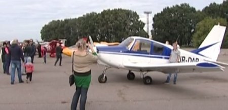 Фестиваль малой авиации в Черкассах: 20 самолетов и воздушная экскурсия (ТВ, видео)