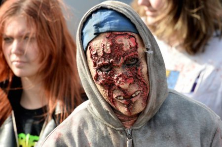 В Германии состоялся ежегодный Парад зомби. Жуткие фото