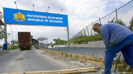 Болгария спешно закрыла государственные границы
