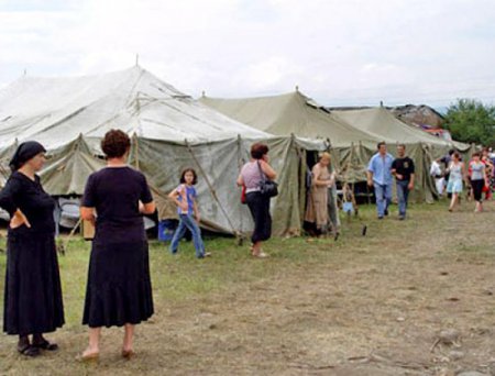Страшные условия для переселенцев из Донбасса (ТВ, видео)
