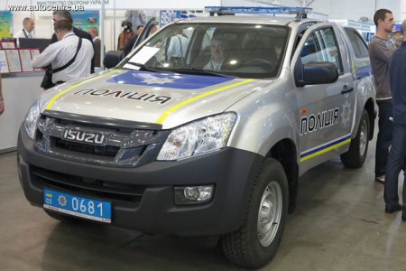 Патрульные полицейские Волыни получили в распоряжение дорогие автомобили. ФОТО