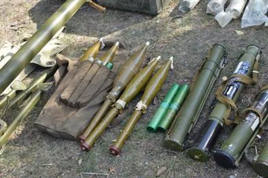 На Луганщине Службой безопасности Украины было найдено огромное убежище с оружием